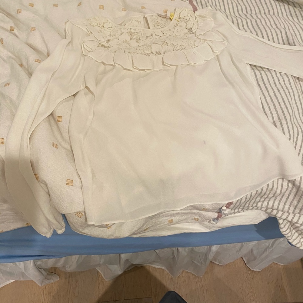 Wayf blouse with lace bib